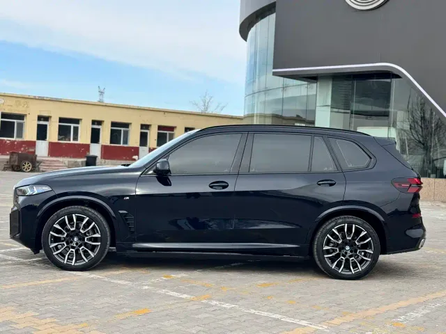 BMW X5 — Фото автомобиля 6