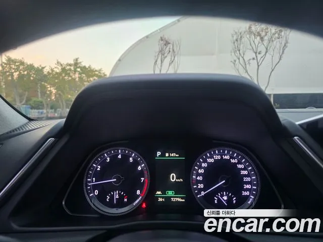 Hyundai Sonata — Фото автомобиля 8