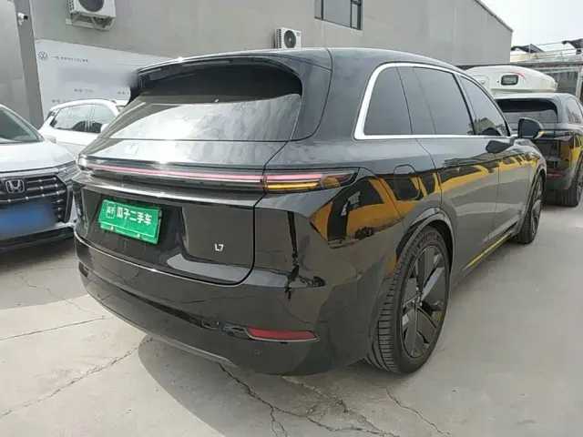 Li Auto L7 — Фото автомобиля 6