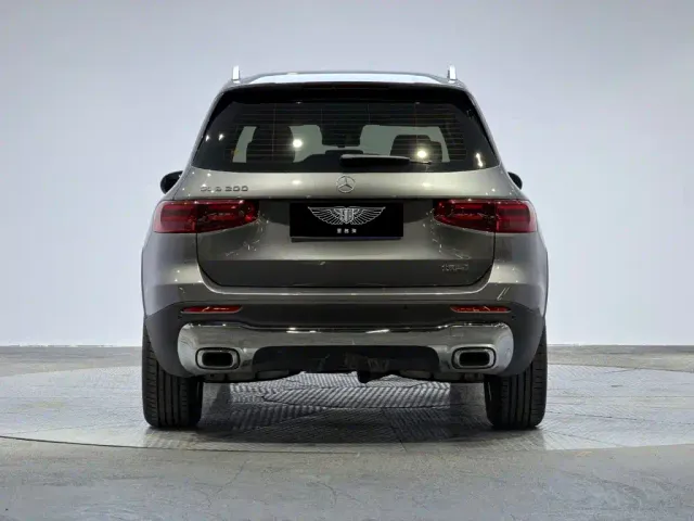 Mercedes-Benz GLB-Class — Фото автомобиля 3