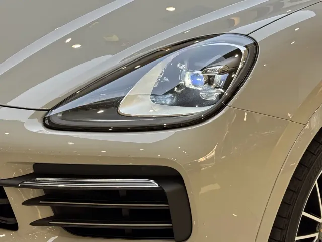Porsche Cayenne — Фото автомобиля 27