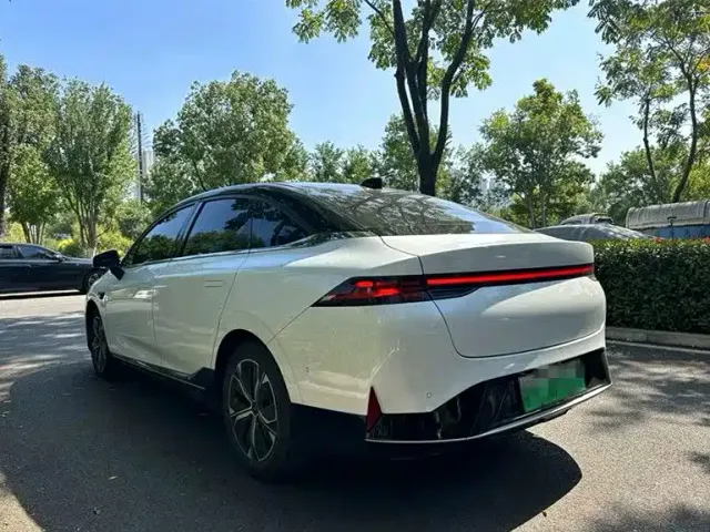 Xpeng P5 — Фото автомобиля 4