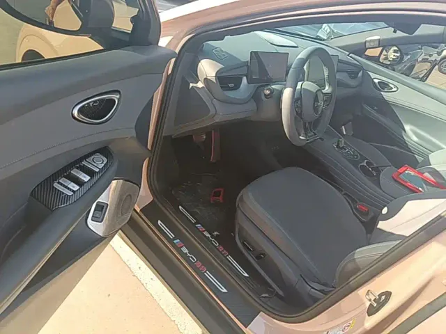 BYD Seal 06 GT — Фото автомобиля 15