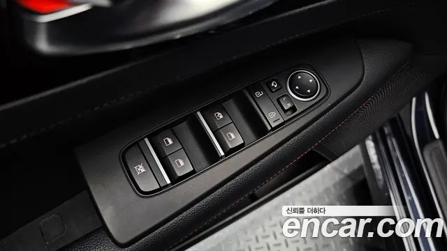 Kia K3 Новый K3 2 поколение 1.6 Turbo GT 5 дверей — Фото автомобиля 16