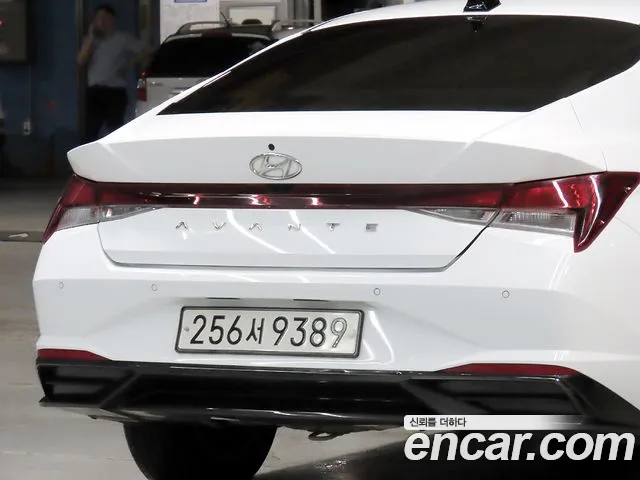 Hyundai AVANTE Avante (CN7) — Фото автомобиля 19