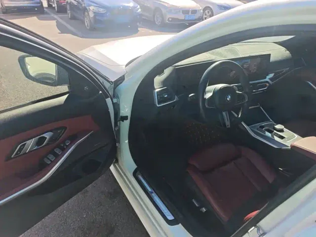 BMW 3 Series — Фото автомобиля 15