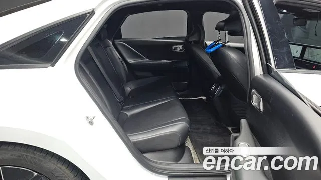 Hyundai Ioniq 6 — Фото автомобиля 17