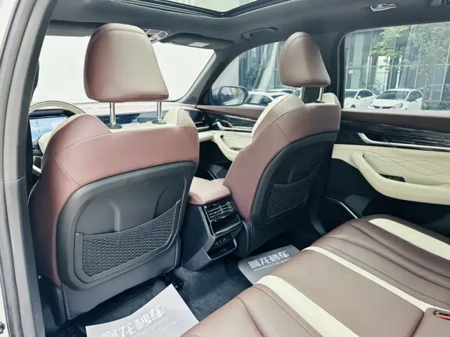 Geely Xingyue L — Фото автомобиля 10