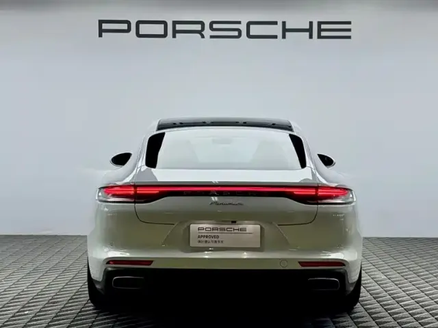 Porsche Panamera — Фото автомобиля 5