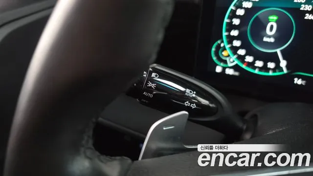 Hyundai Grandeur (New) Hybrid — Фото автомобиля 28