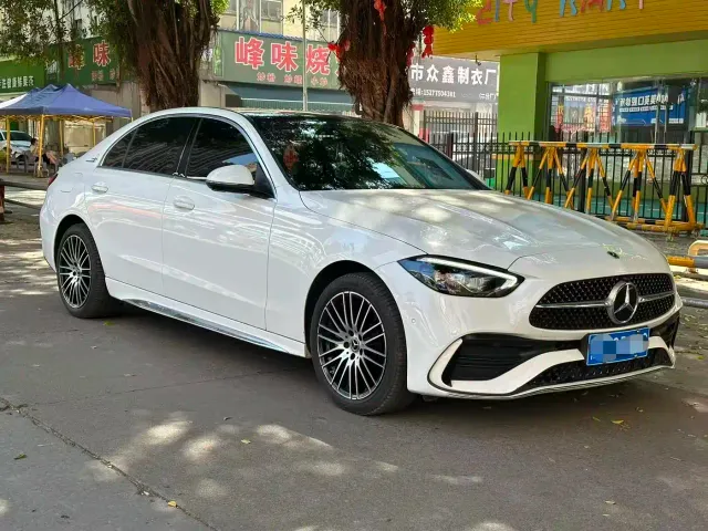 Mercedes-Benz C-Class — Фото автомобиля 3