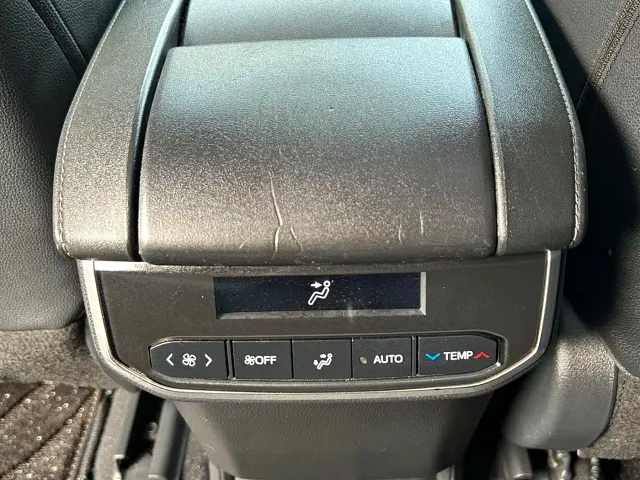 Toyota Highlander — Фото автомобиля 11