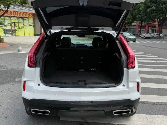 Cadillac XT4 — Фото автомобиля 9