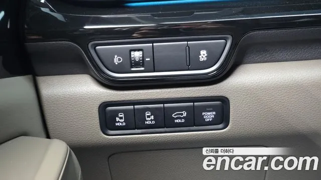 Kia Carnival — Фото автомобиля 26