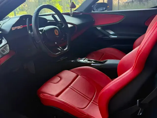Ferrari SF90 — Фото автомобиля 8