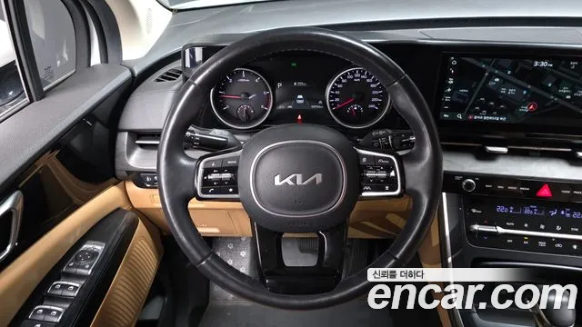 Kia Carnival Generation 4 — Фото автомобиля 13
