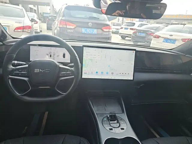 BYD Seal — Фото автомобиля 11