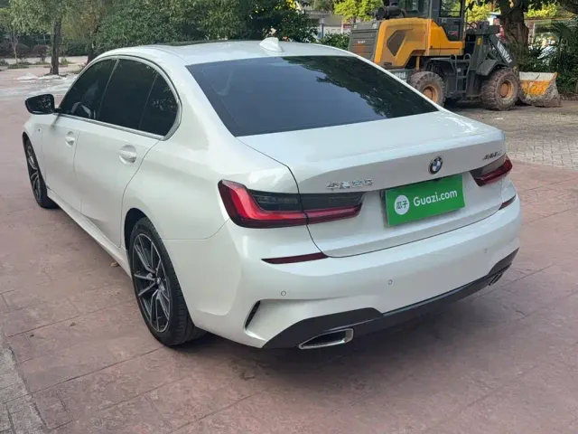 BMW 3 Series — Фото автомобиля 23