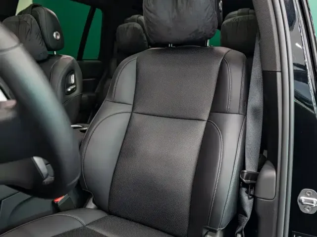 Li Auto L8 — Фото автомобиля 13