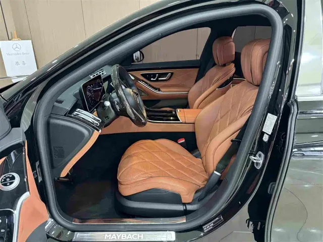 Mercedes-Benz Maybach S-Class — Фото автомобиля 21