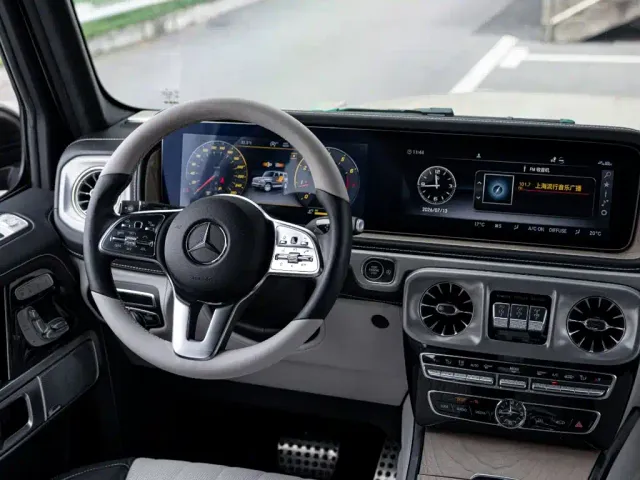 Mercedes-Benz G-Class — Фото автомобиля 11