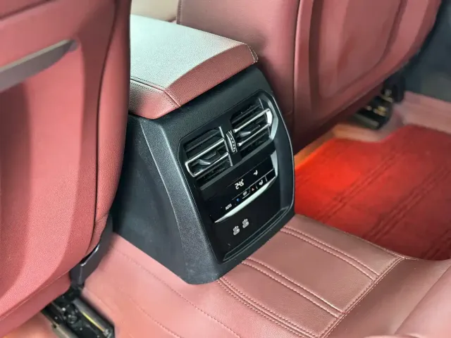 BMW 3 Series — Фото автомобиля 16