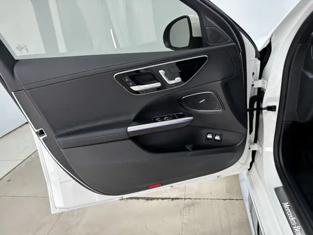 Mercedes-Benz C-Class — Фото автомобиля 10