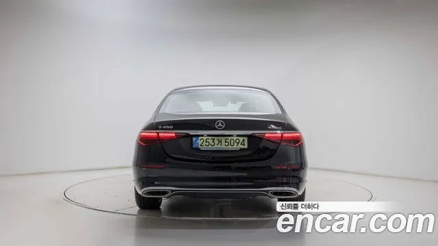 Mercedes-Benz S-Class — Фото автомобиля 4