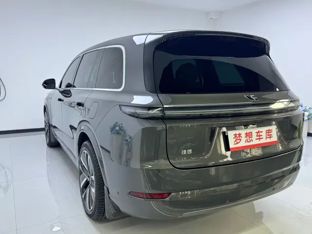 Li Auto L9 — Фото автомобиля 4