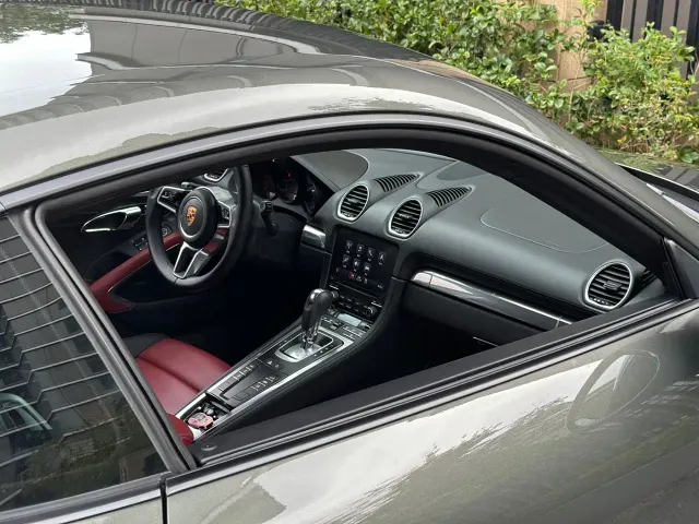 Porsche 718 — Фото автомобиля 13