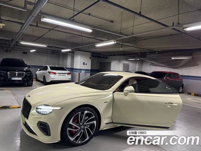 Bentley Continental — Фото автомобиля 8