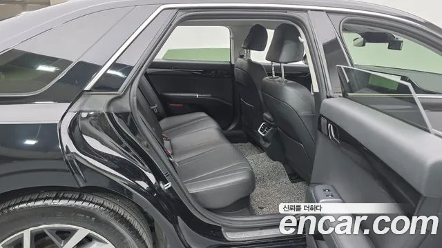 Hyundai Grandeur GN7 — Фото автомобиля 11