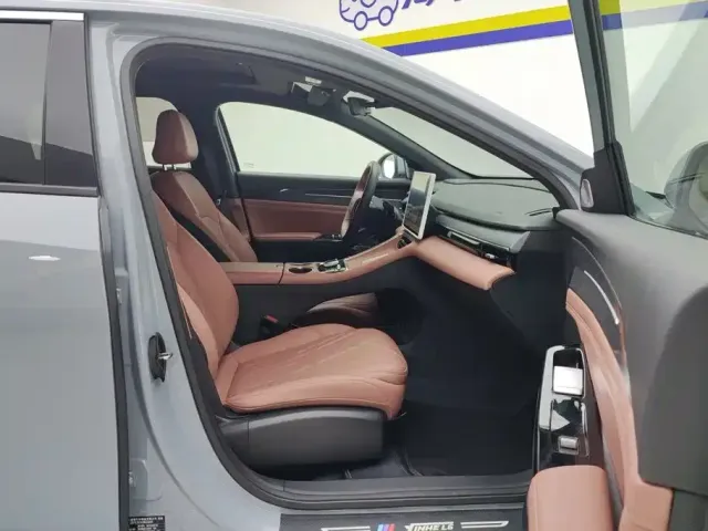 Geely Galaxy L6 — Фото автомобиля 8