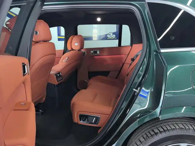 Li Auto L7 — Фото автомобиля 11