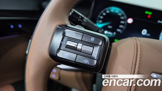 Hyundai Grandeur GN7 — Фото автомобиля 16