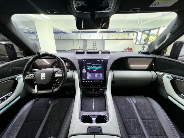 BYD U8 — Фото автомобиля 6
