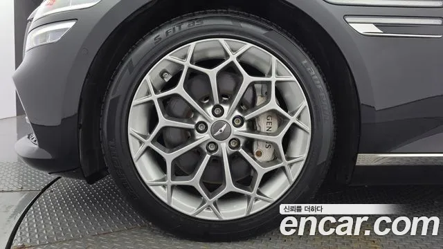 Genesis G80 RG3 — Фото автомобиля 5
