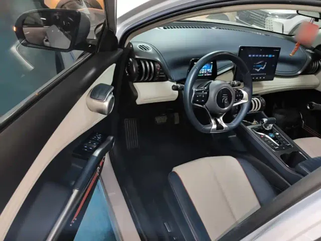 BYD Yuan PLUS — Фото автомобиля 15