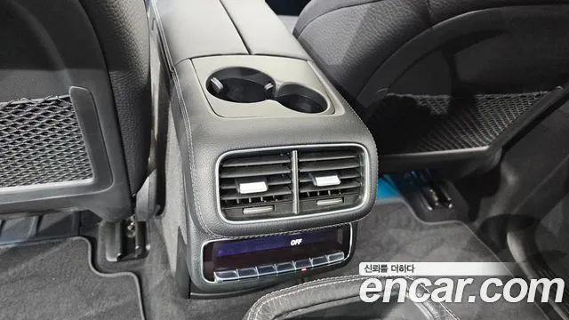 Mercedes-Benz GLS-Class — Фото автомобиля 28