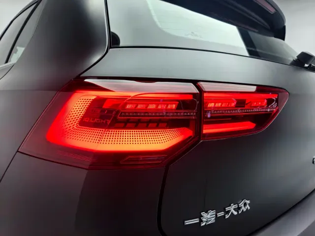 Volkswagen Golf GTI — Фото автомобиля 10