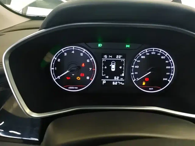 Geely Binyue — Фото автомобиля 11