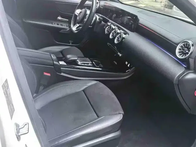 Mercedes-Benz A-Class — Фото автомобиля 2