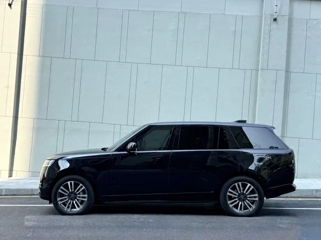 Land Rover Range Rover — Фото автомобиля 4