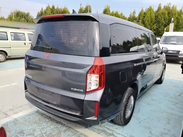 Wuling Zhengcheng — Фото автомобиля 6