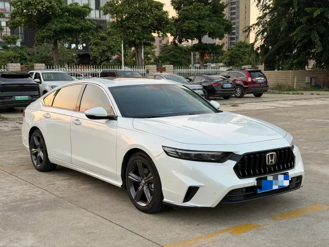 Honda Inspire — Фото автомобиля 3