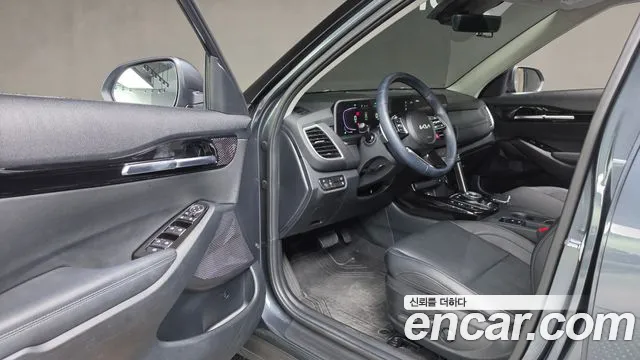 Kia Seltos New — Фото автомобиля 16