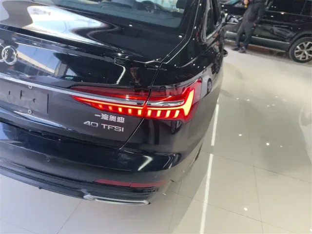 Audi A6L — Фото автомобиля 7