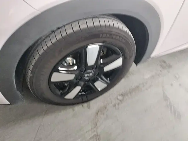 BYD Dolphin — Фото автомобиля 22