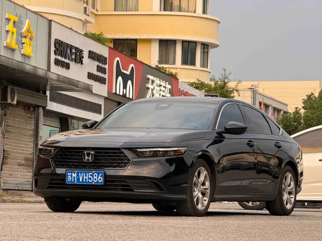 Фотография автомобиля — Honda Accord