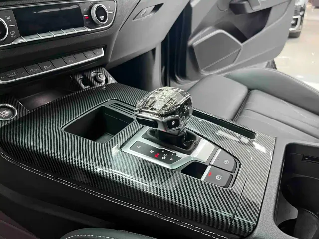 Audi Q5L — Фото автомобиля 16